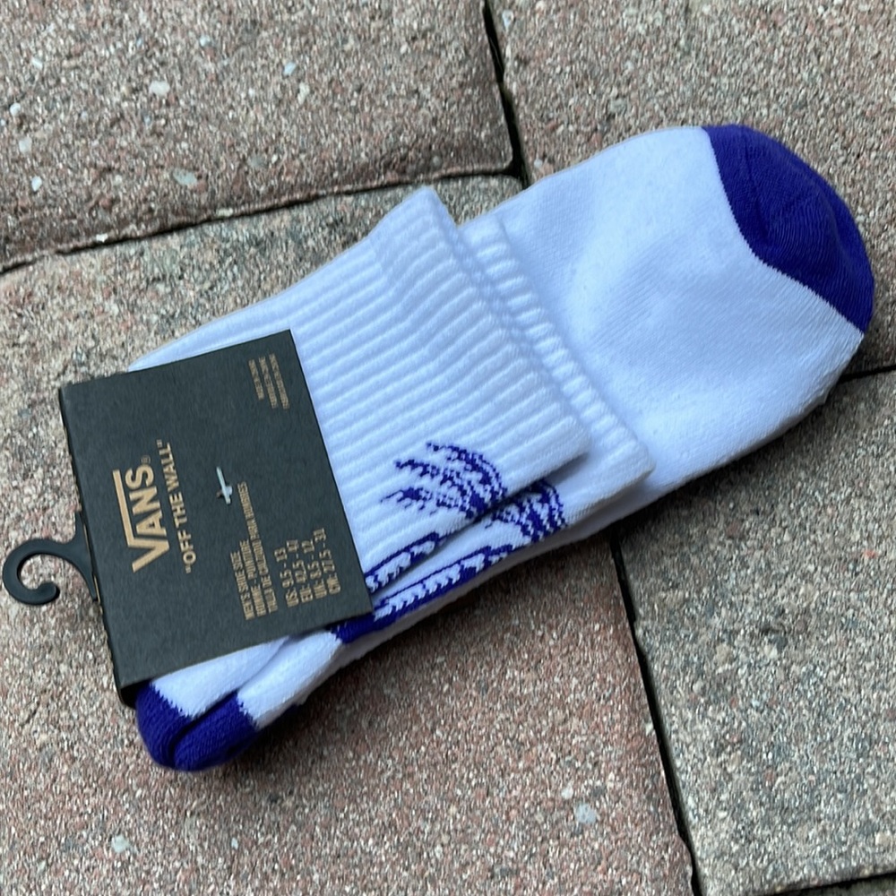 VANS “Off The Wall” Men’s socks 
NWT - Picture 15 of 16